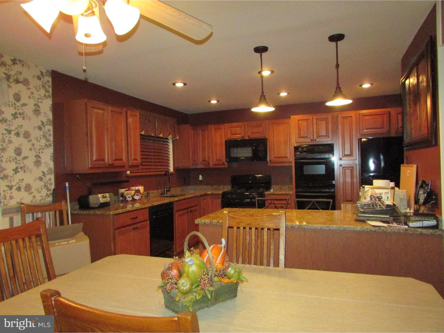 772 Woodlane Road Edgewater Park, NJ 08010 - Photo 14 of 24 Kitchen