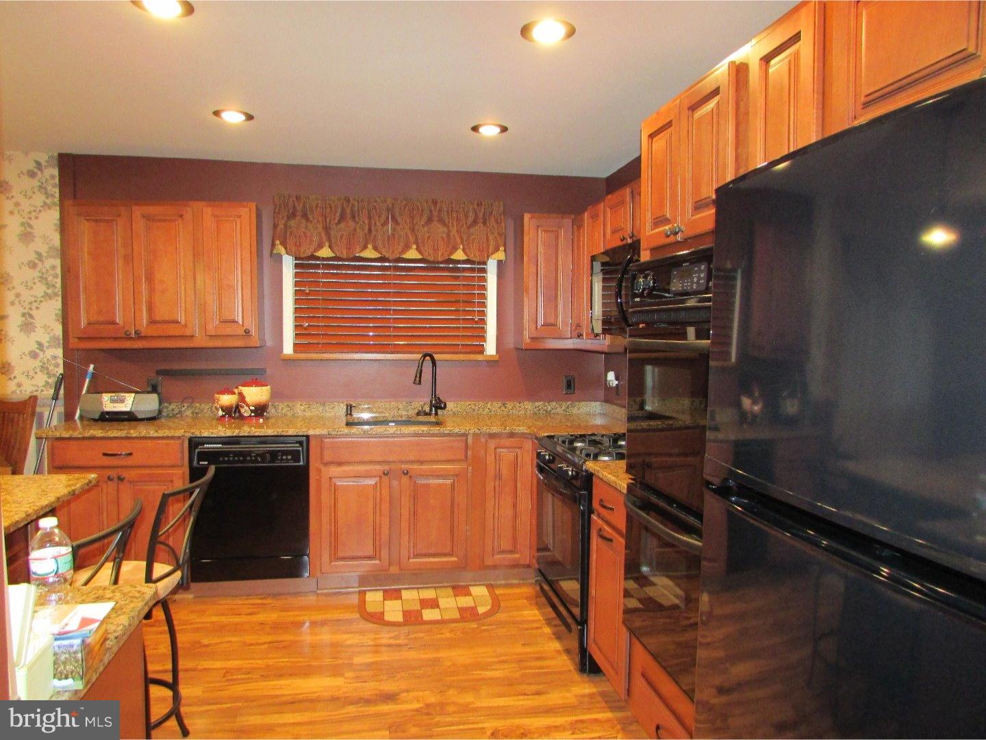 772 Woodlane Road Edgewater Park, NJ 08010 - Photo 16 of 24 Kitchen