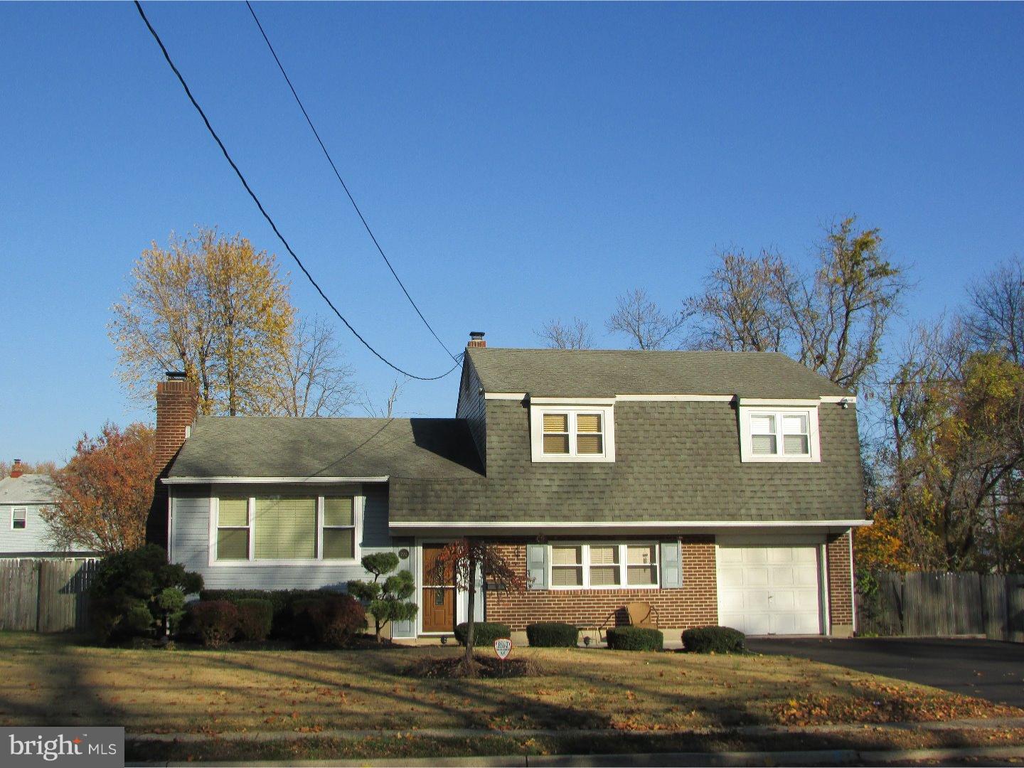 772 Woodlane Road Edgewater Park, NJ 08010 - Photo 3 of 24 Gallery Image 3