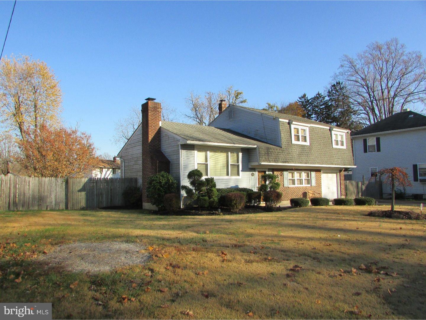 772 Woodlane Road Edgewater Park, NJ 08010 - Photo 4 of 24 Gallery Image 4