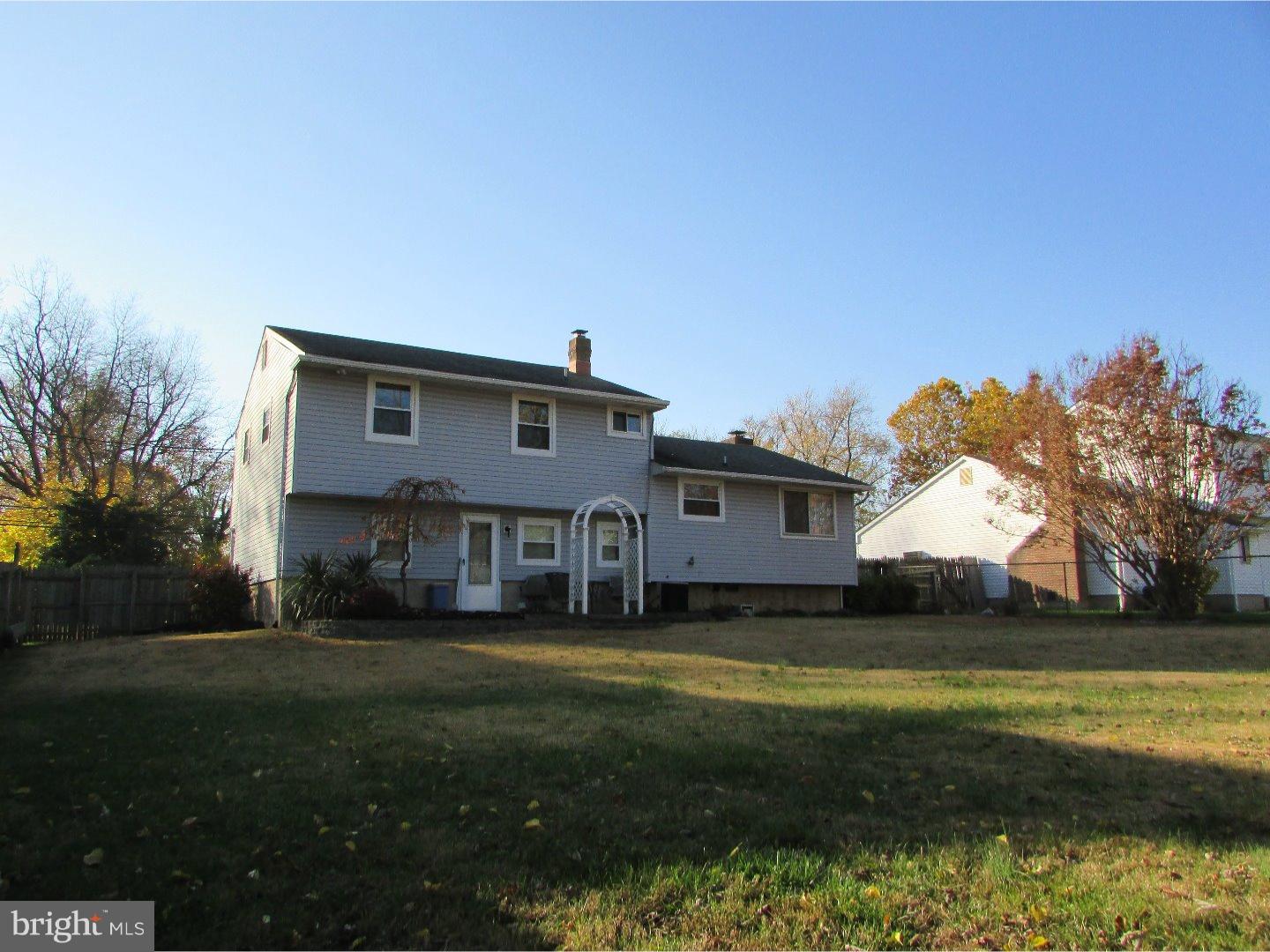 772 Woodlane Road Edgewater Park, NJ 08010 - Photo 5 of 24 Gallery Image 5
