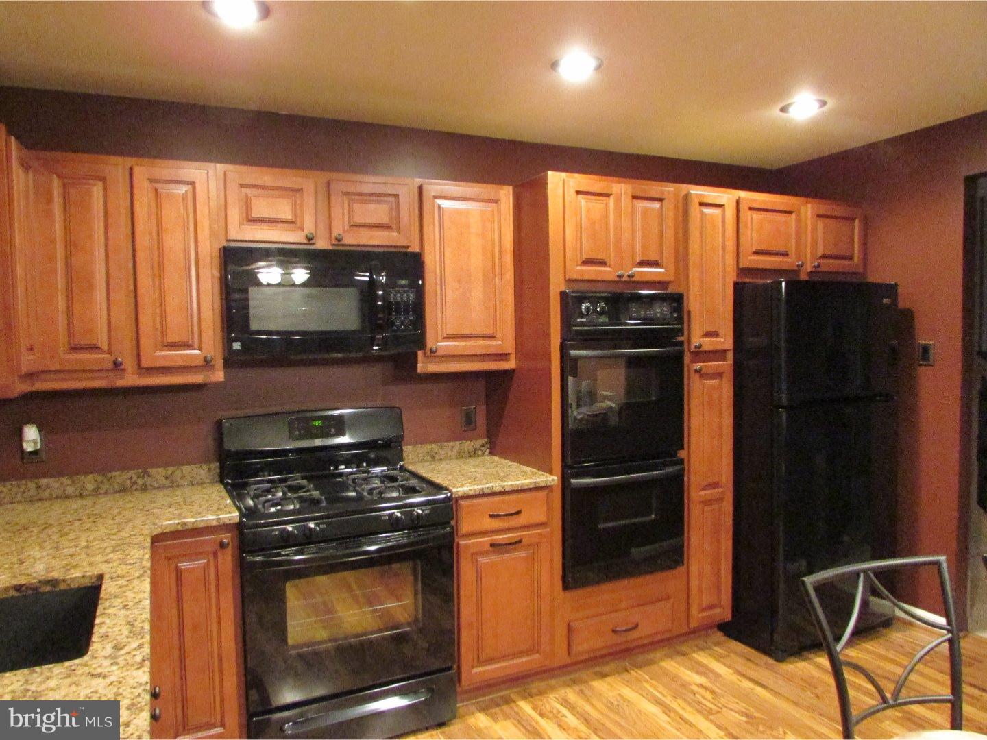 772 Woodlane Road Edgewater Park, NJ 08010 - Photo 10 of 24 Kitchen