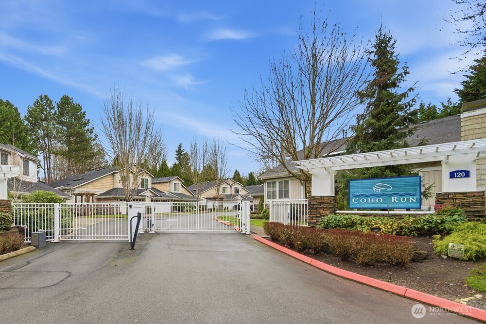 120 Newport Way Northwest, Unit 9 Issaquah, WA 98027 - Photo 40 of 40 a view of a house with a street