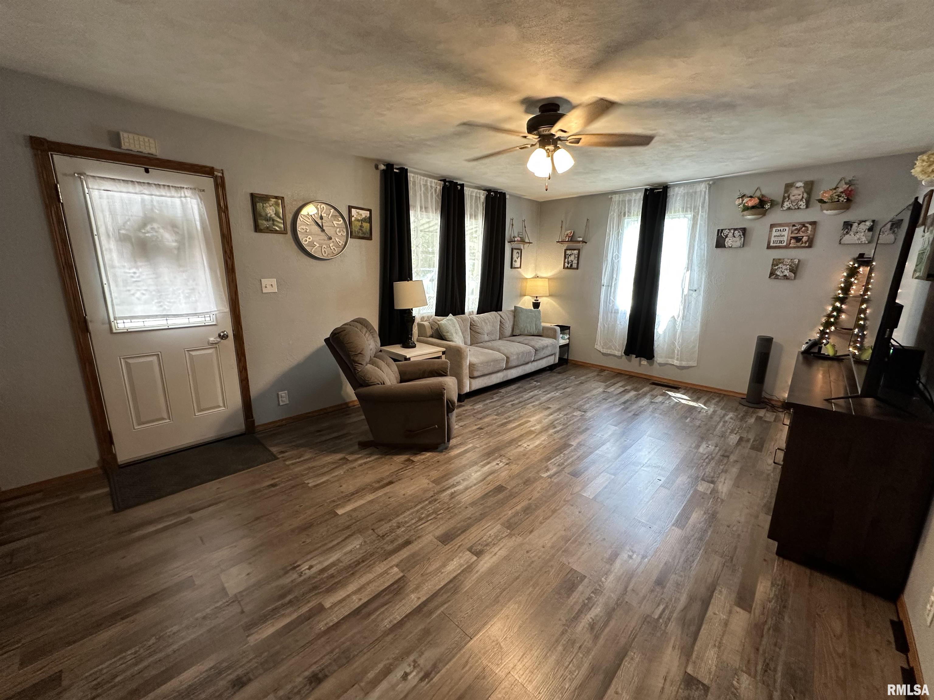 917 West Locust Street Canton, IL 61520 - Photo 7 of 11