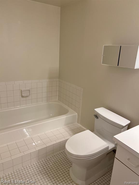 29575 Pine Ridge Circle, Unit 20 Farmington Hills, MI 48331 - Photo 13 of 26