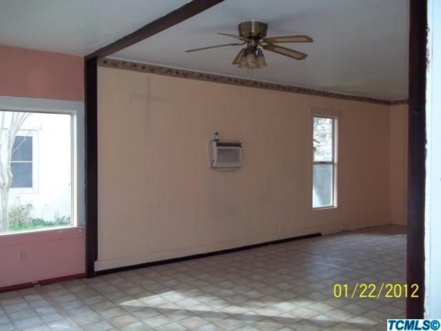 600 Channing Way Exeter, CA 93221 - Photo 2 of 13 Additional Photo