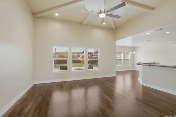 $424,900 | 8366 Ventura Boulevard, Selma, TX 78154