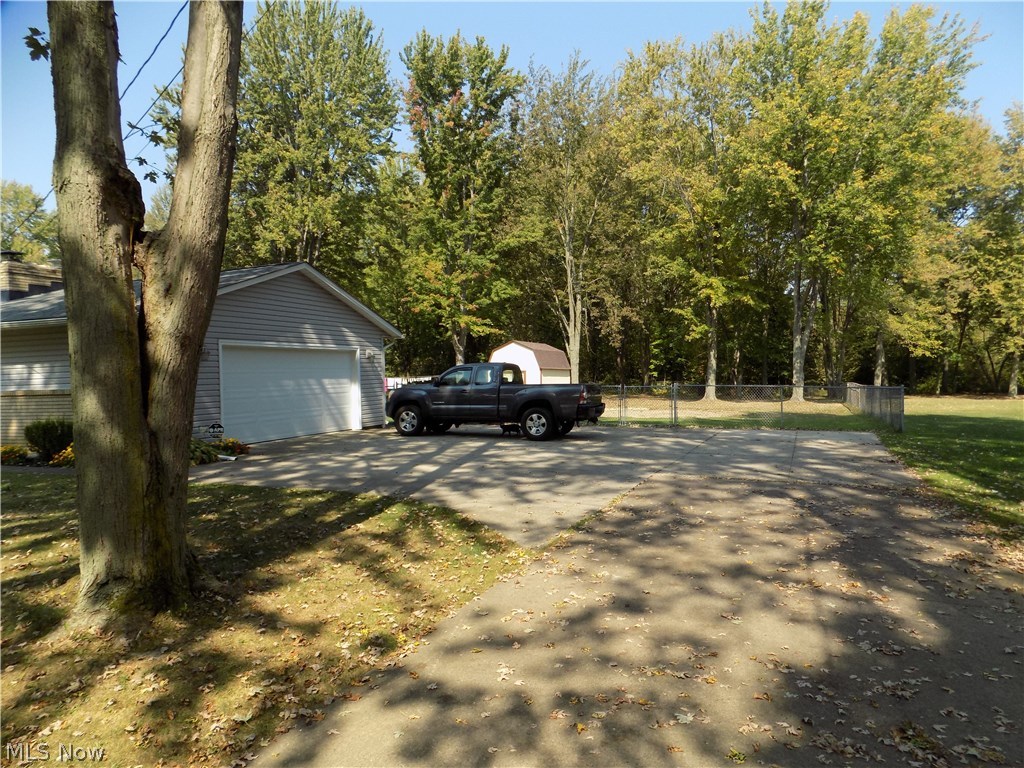44706 Stang Road Elyria, OH 44035 - Photo 3 of 27 Gallery Image 3