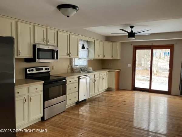 $1,895 | 109 Sassafras Road, Albrightsville, PA 18210