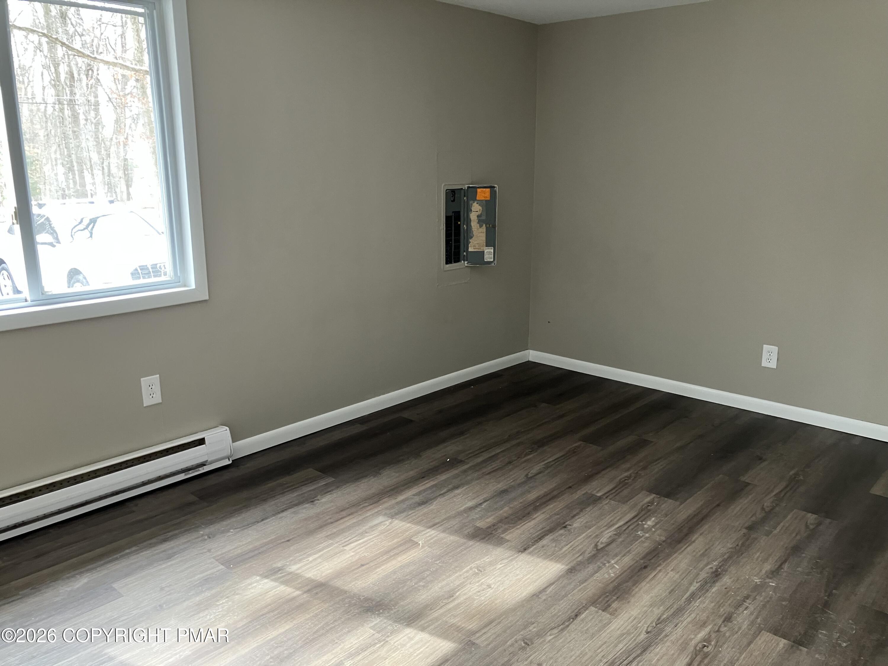 109 Sassafras Road Albrightsville, PA 18210 - Photo 7 of 10 IMG_9060