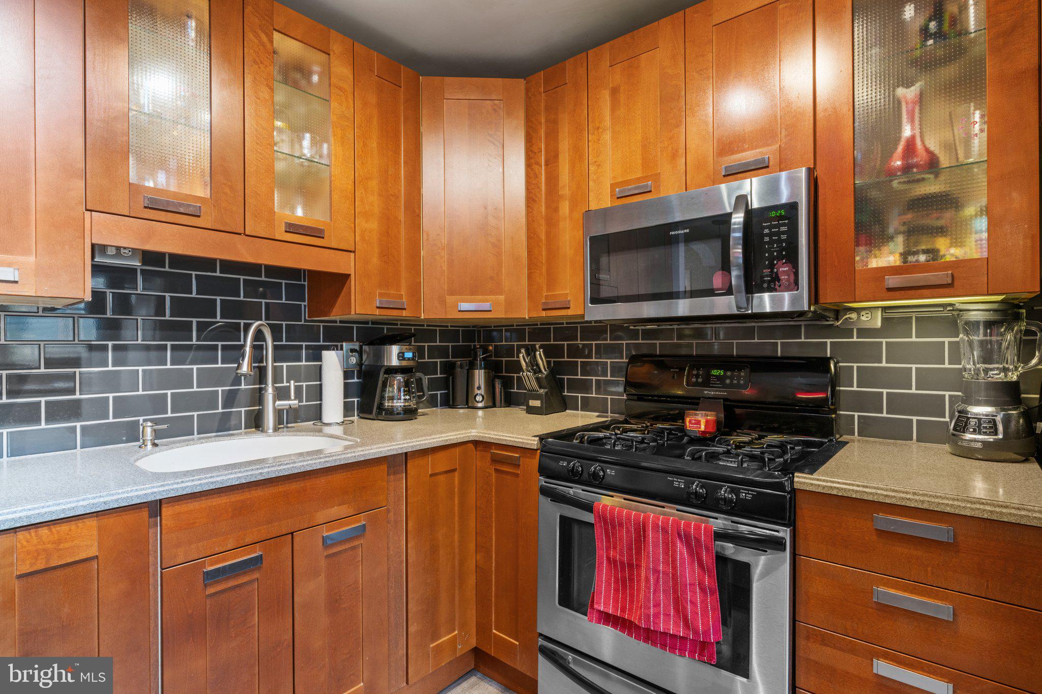 3639 Salina Road Philadelphia, PA 19154 - Photo 13 of 32 Gallery Image 13