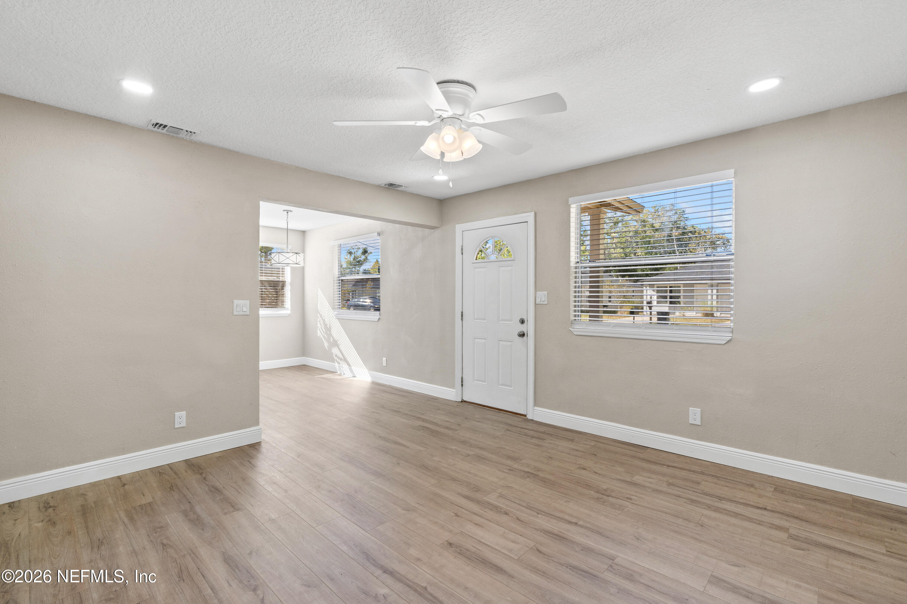 1169 Comanche Street Jacksonville, FL 32205 - Photo 15 of 29 living 3