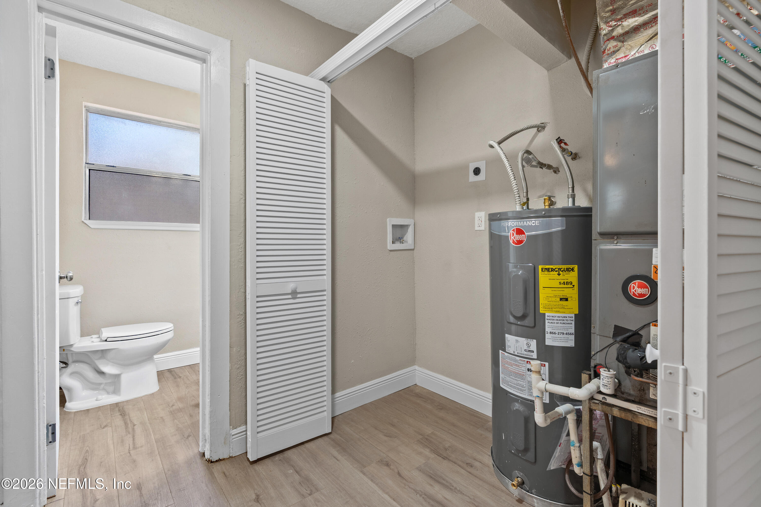 1169 Comanche Street Jacksonville, FL 32205 - Photo 25 of 29 laundry