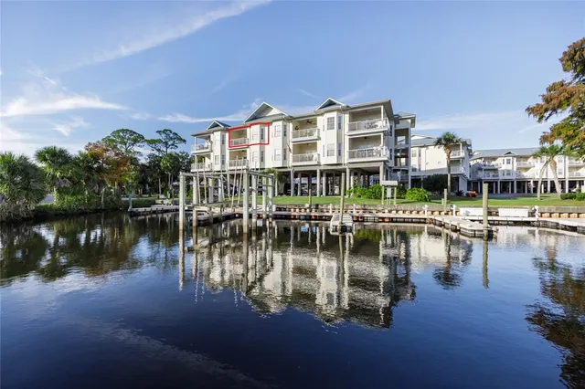 $309,900 | 54 Southeast Se 910 Avenue, Unit 210, Old Town, FL 32680