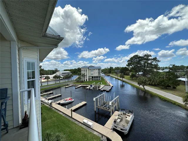 $309,900 | 54 Southeast Se 910 Avenue, Unit 210, Old Town, FL 32680