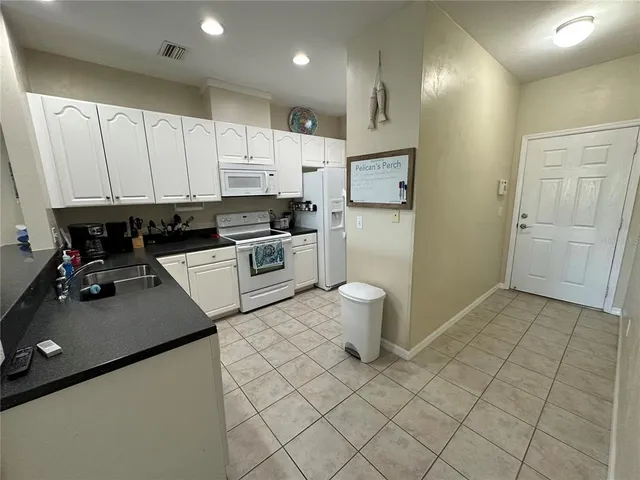 $309,900 | 54 Southeast Se 910 Avenue, Unit 210, Old Town, FL 32680