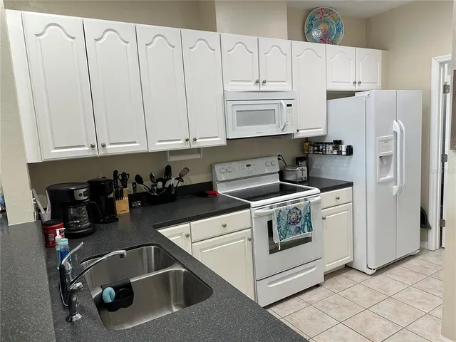 $309,900 | 54 Southeast Se 910 Avenue, Unit 210, Old Town, FL 32680