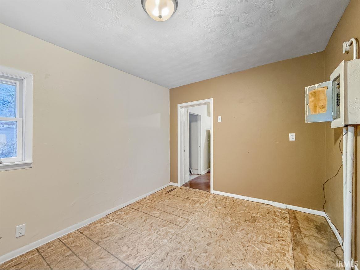 820 East Lewis Street Fort Wayne, IN 46803 - Photo 22 of 36