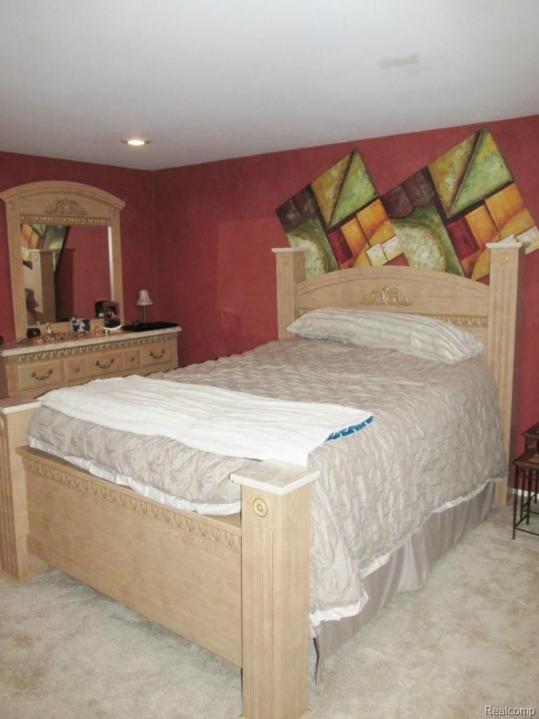 47117 Rosemary Road Macomb, MI 48044 - Photo 25 of 29 29.jpg