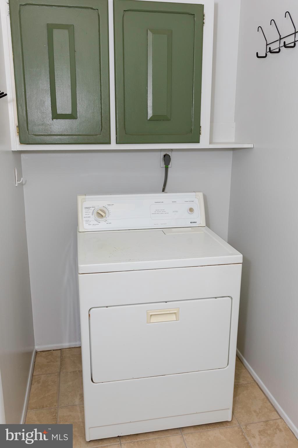 4141 Granby Road Woodbridge, VA 22193 - Photo 20 of 30 a utility room with dryer and washer