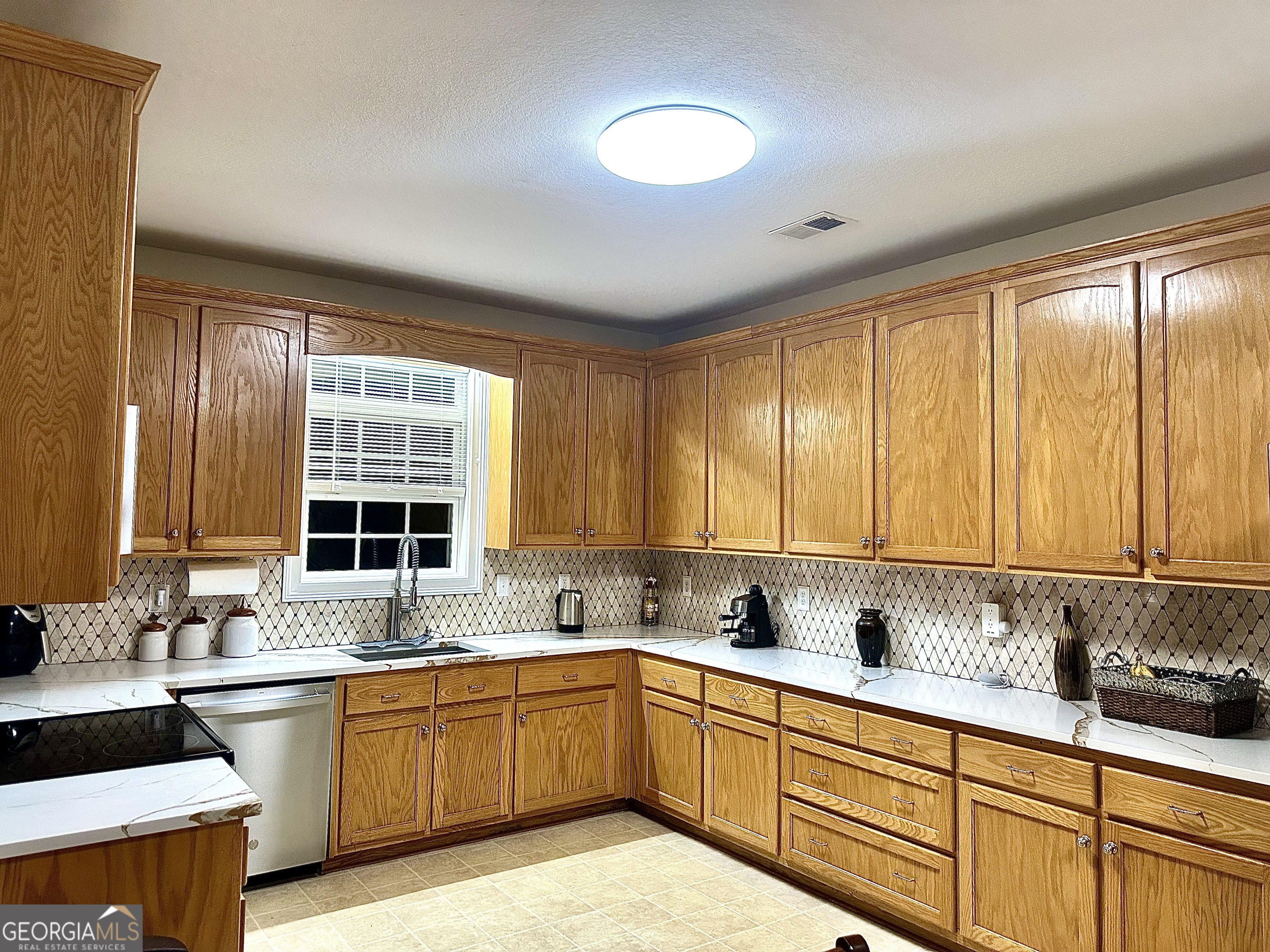 11655 Carl Parker Road Hampton, GA 30228 - Photo 11 of 38