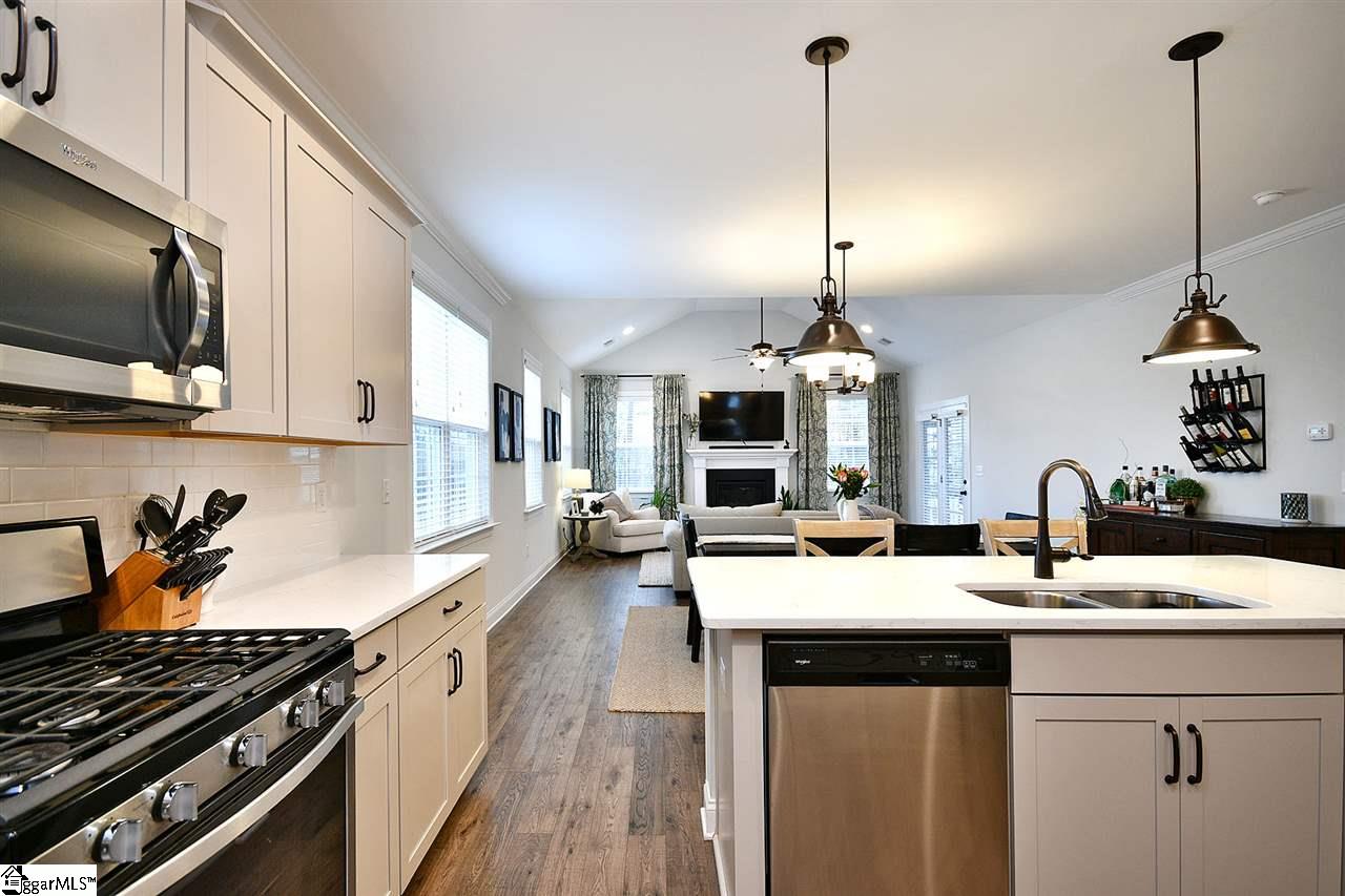 17 Bell Road Greenville, SC 29607 - Photo 11 of 36 Gallery Image 11