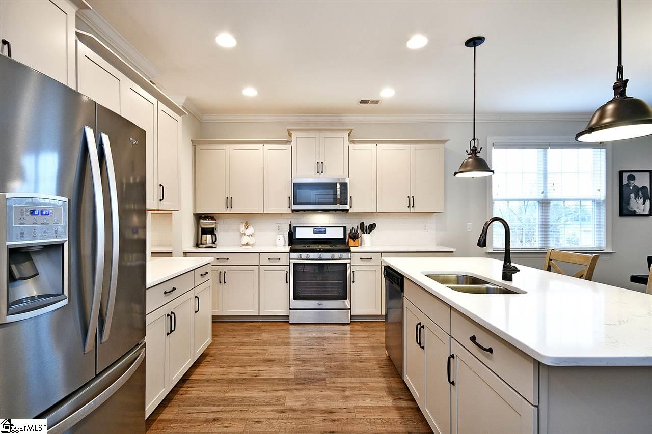 17 Bell Road Greenville, SC 29607 - Photo 13 of 36 Gallery Image 13