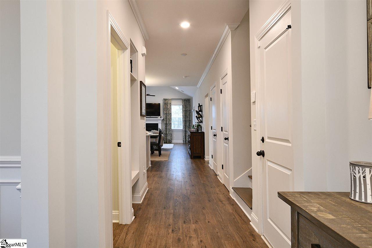 17 Bell Road Greenville, SC 29607 - Photo 7 of 36 Gallery Image 7