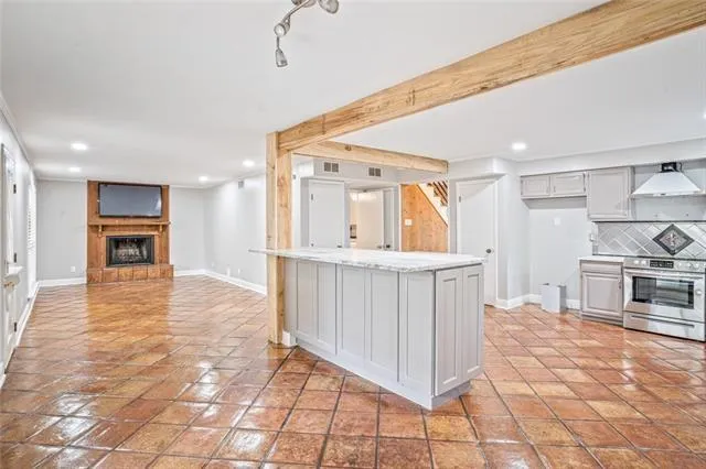 $2,450 | 1125 Forest Lane, Unit A, Mandeville, LA 70448