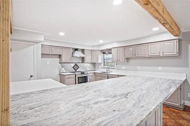 $2,450 | 1125 Forest Lane, Unit A, Mandeville, LA 70448