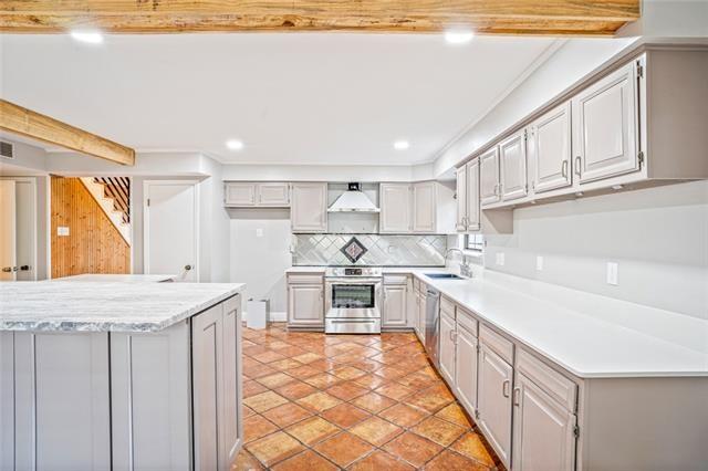 1125 Forest Lane, Unit A Mandeville, LA 70448 - Photo 3 of 21