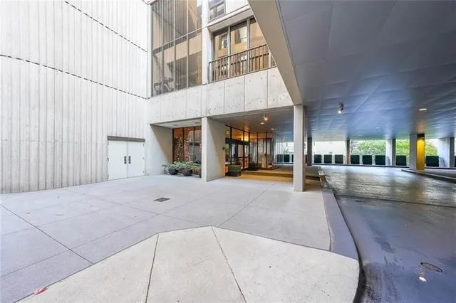 $199,900 | 145 15th Street Northeast, Unit 401, Atlanta, GA 30361