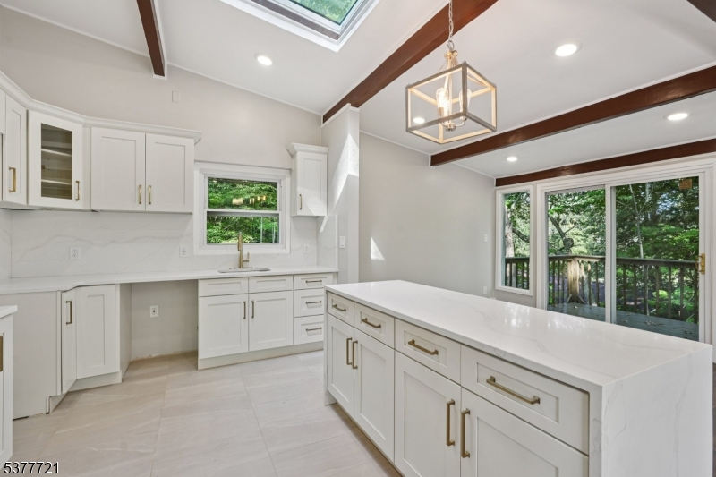 711 Indian Road Wayne, NJ 07470 - Photo 11 of 37