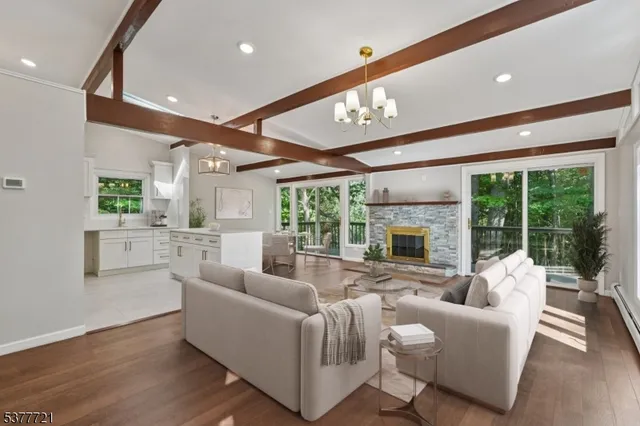 $725,000 | 711 Indian Road, Wayne, NJ 07470