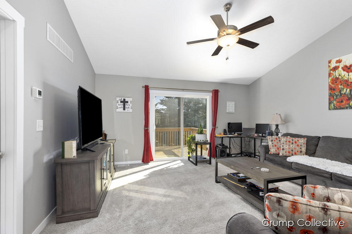 3042 Raspberry Lane Holland, MI 49424 - Photo 6 of 15 IMG_1002