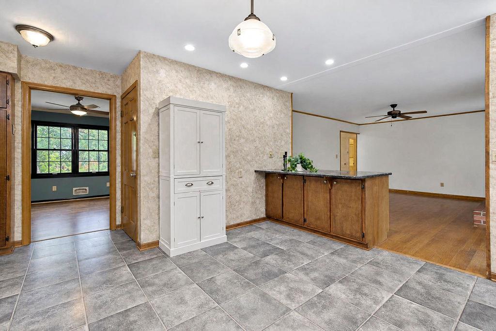 12107 Oak Ridge Road Independence, MO 64052 - Photo 13 of 30 Gallery Image 13
