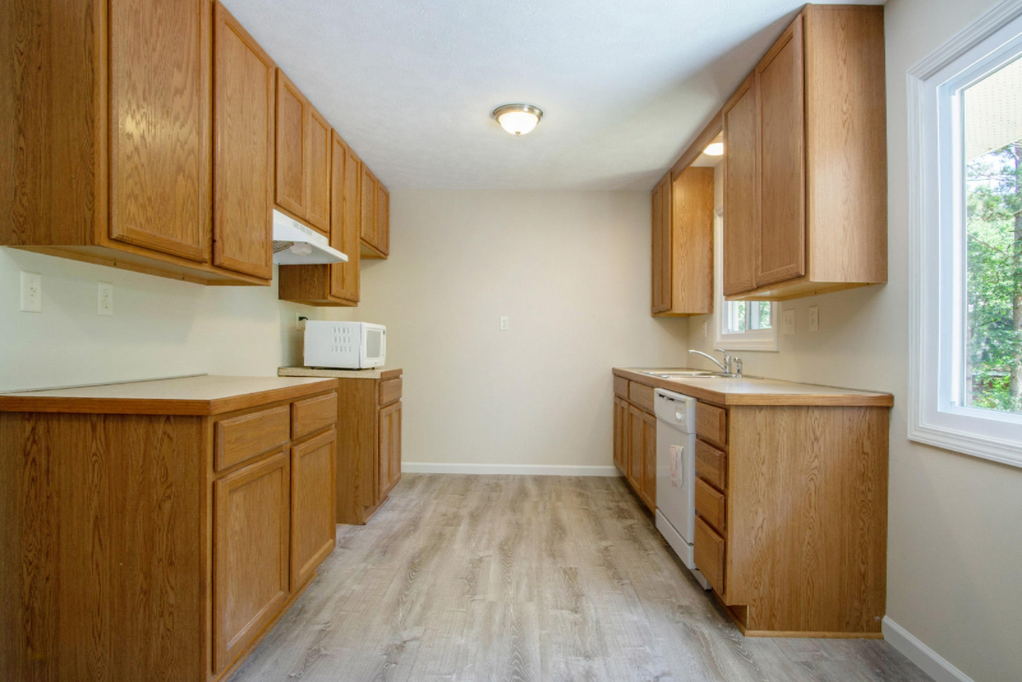 1506 Horton Road Muskegon, MI 49445 - Photo 3 of 48 DSC01824