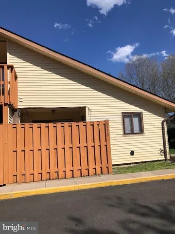 $1,850 | 8415 Benecia Court, Unit 37, Alexandria, VA 22309