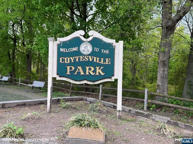 $299,900 | 1 Wall Street, Unit 1F, Fort Lee, NJ 07024