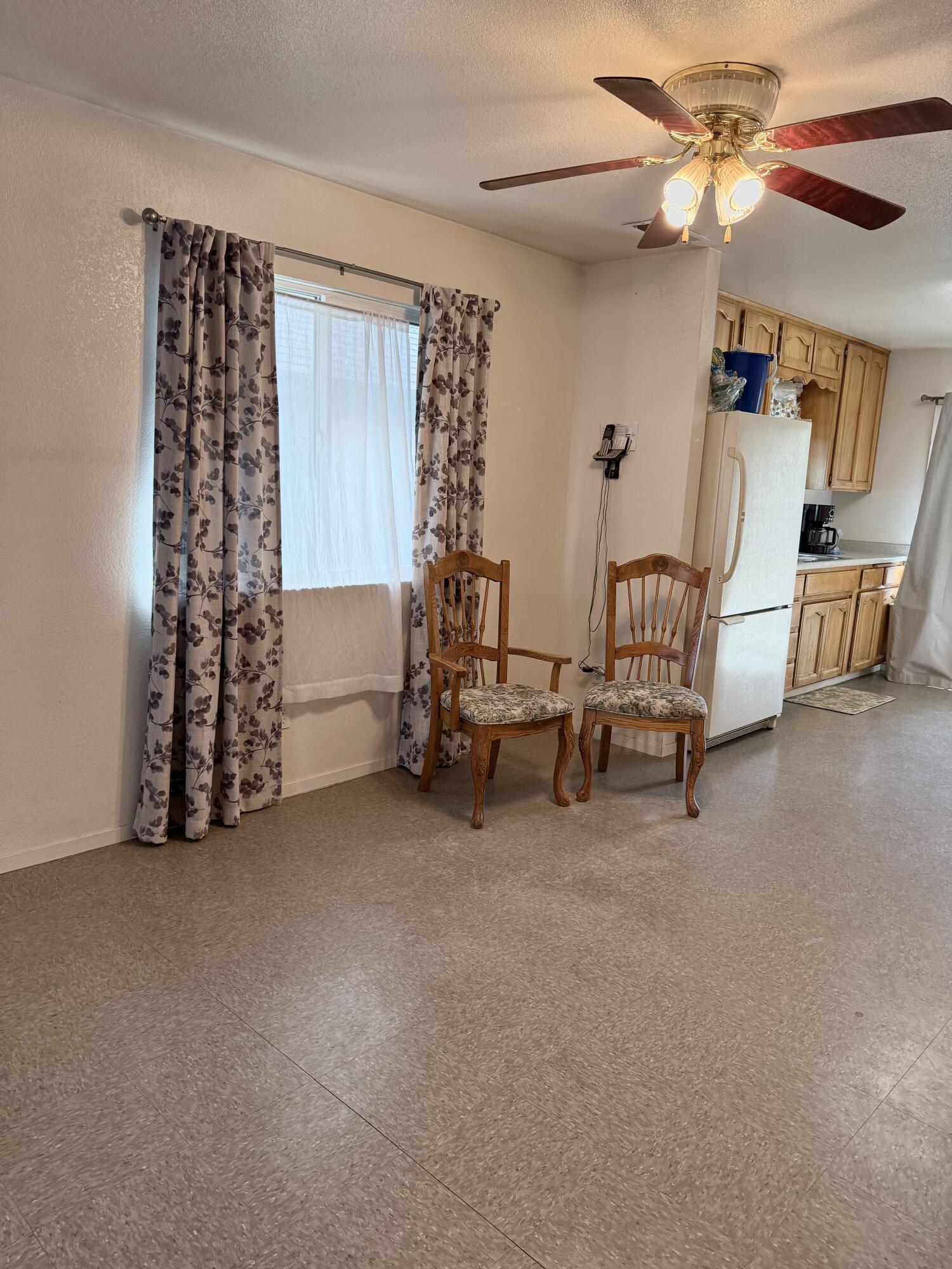 350 North Filbert Road Exeter, CA 93221 - Photo 2 of 18 IMG_1699