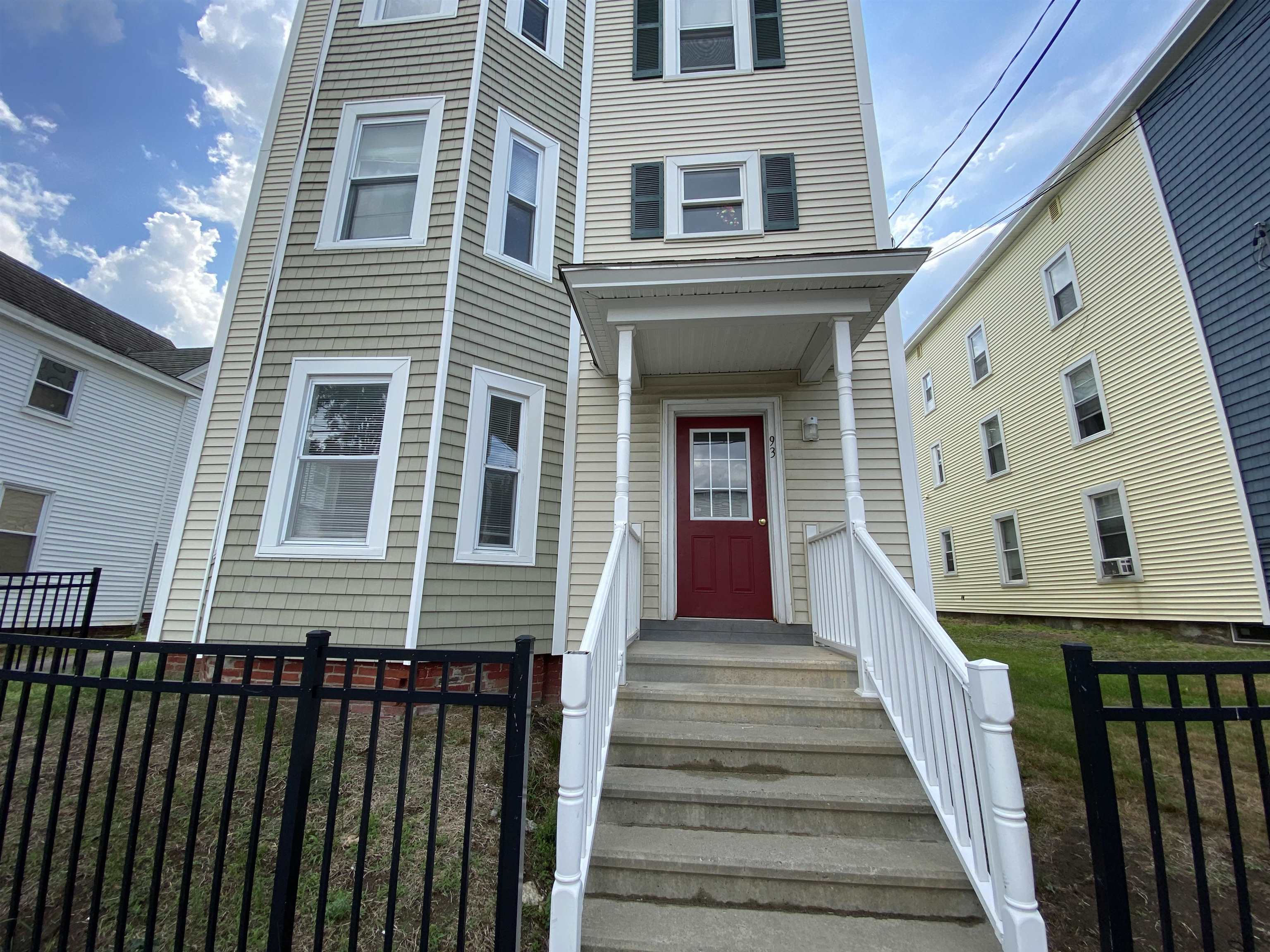 93 Second Street, Unit 3 Manchester, NH 03102 - Photo 5 of 57