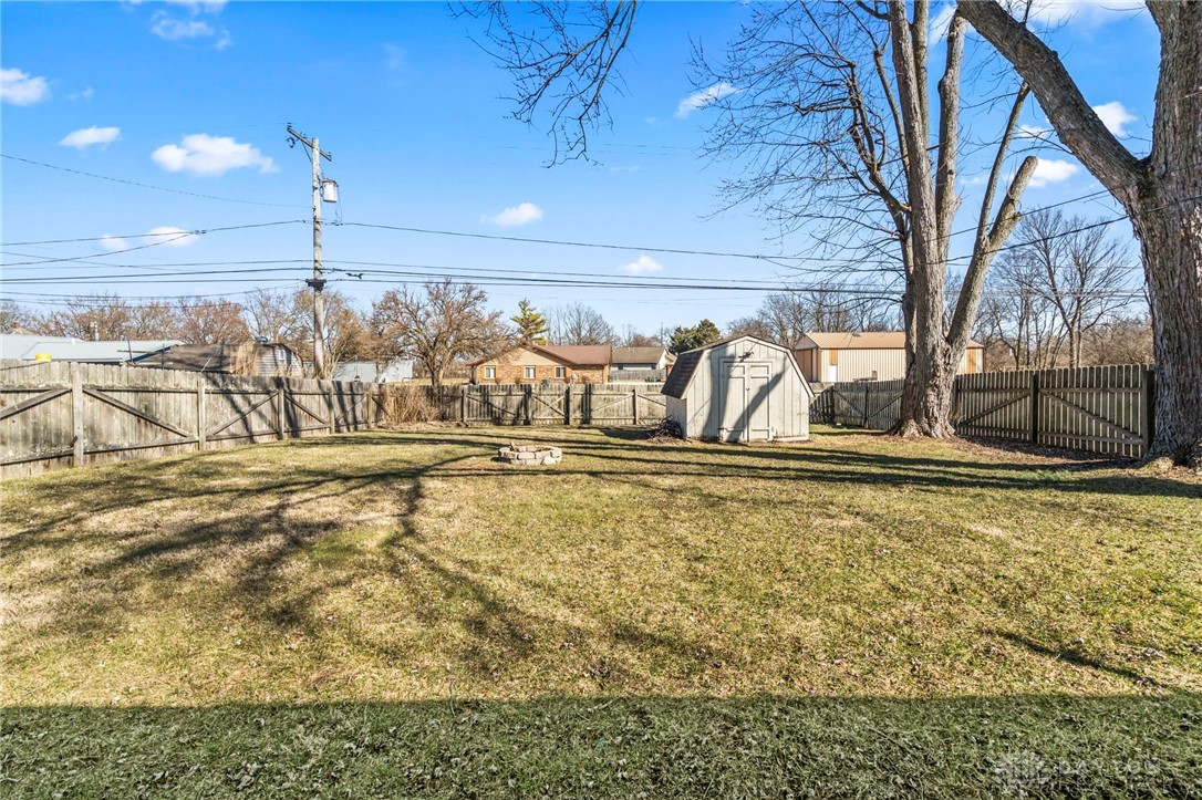 206 Applegate Road Englewood, OH 45322 - Photo 29 of 39 Gallery Image 29