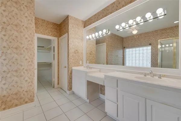 $4,300 | 3207 Cole Avenue, Unit A, Dallas, TX 75204
