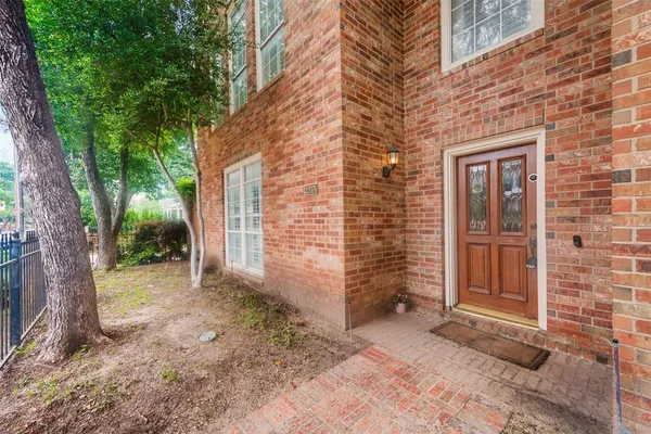 $4,300 | 3207 Cole Avenue, Unit A, Dallas, TX 75204