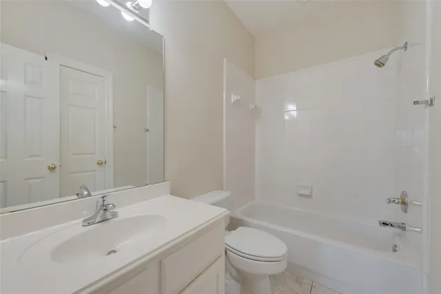 $5,500 | 3207 Cole Avenue, Unit A, Dallas, TX 75204