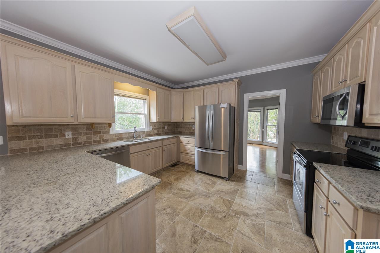 3025 Huntington Trail Birmingham, AL 35216 - Photo 15 of 37