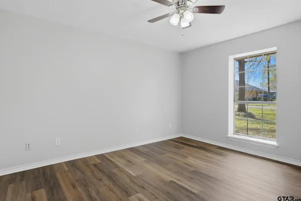 $297,000 | 307 Green Lane Trail, Whitehouse, TX 75791