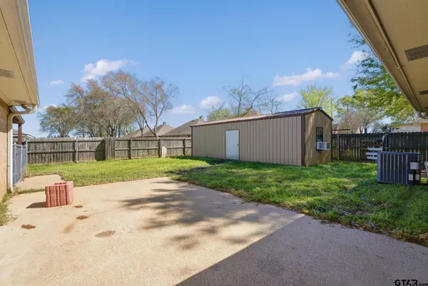 $297,000 | 307 Green Lane Trail, Whitehouse, TX 75791