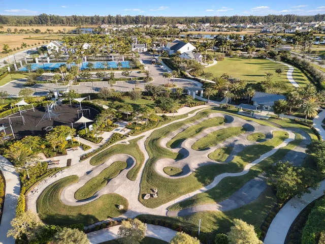 $599,900 | 5562 Starfish Road, The Acreage, FL 33470