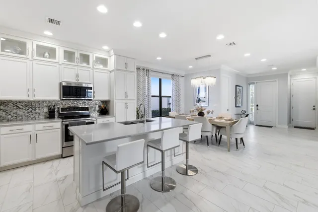 $599,900 | 5562 Starfish Road, The Acreage, FL 33470